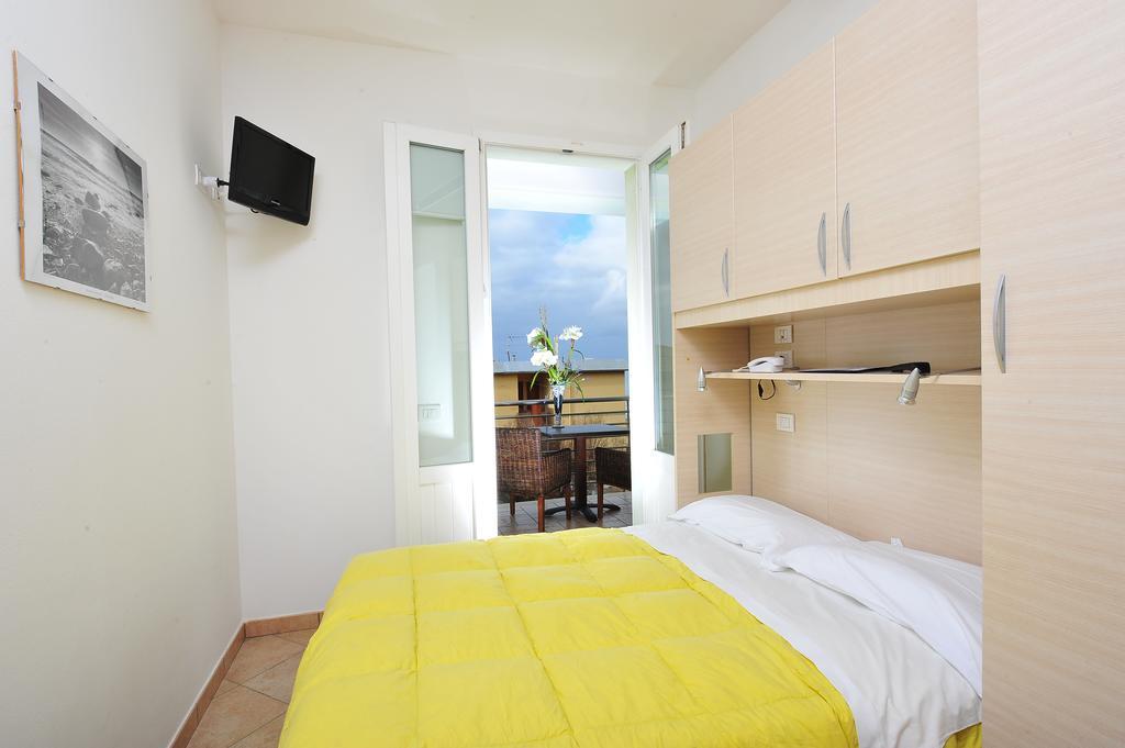 Hotel Aurora サン·ヴィンチェンツォ 部屋 写真